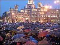 Nga demonstrata në sheshin Cibeles në qendër të Madridit