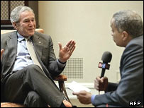 جورج بوش در گفتگو با وان ويليامز خبرنگار ان پی آر