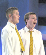 Owain a Sam o Ysgol Uwchradd Glan Clwyd - cyntaf - Deuawd Agored