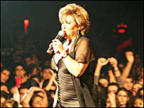 مهستی، خواننده ایرانی