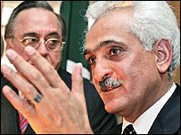 دادفر اسپنتا و خورشيد احمد قصوری وزيران خارجه افغانستان و پاکستان