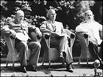 استالين، ترومن و چرچيل در کنفرانس سال 1945 پوتسدام
