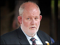 İngiltere İçişleri Bakanı Charles Clarke