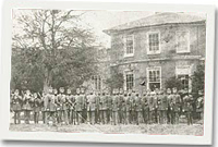 Y militia tu fas i ysbyty Aberteifi. Llun trwy caredigrwydd Tony Bowen.