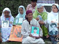 लापता लोगों की विधवाएँ