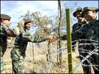 ایل او سی(فائل فوٹو)