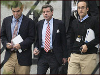 عراق کےامریکی منتظم اعلیٰ پال بریمر 