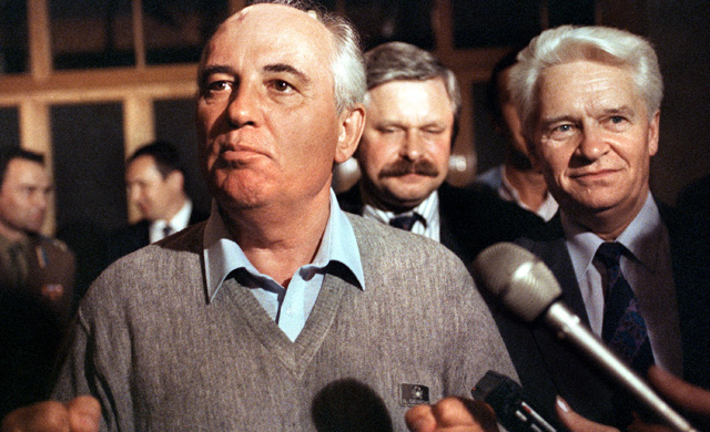 Mikhail Gorbachev's first appearance after the August 1991 coup. (Photo: AFP/Getty Images)