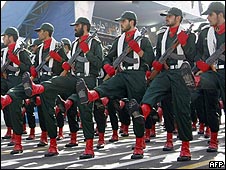 استعراض عسكر للحرس الثوري