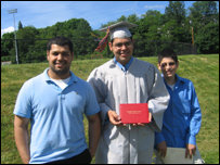 Sem papel, Vagner não pode ir à universidade, como o irmão