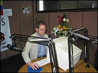 Interior da rádio La Luna