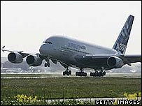 Máy bay A380 trong chuyến bay đầu tiên trong năm 2005