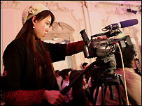 万力嘉坦言当摄像师不容易