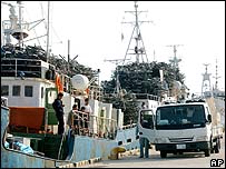 کشتی های کره شمالی در يک بندر ژاپنی