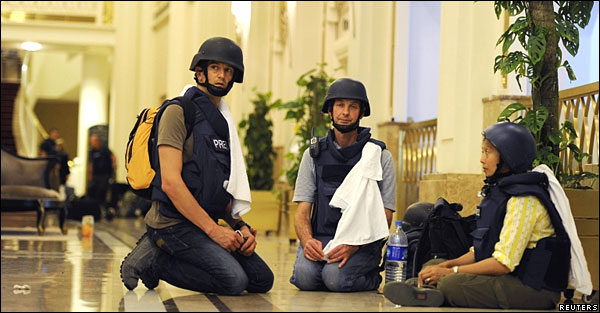 Periodistas detenidos en el hotel Rixos, en Trípoli