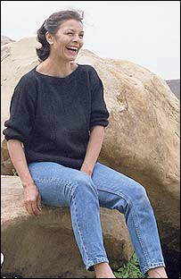 زهرا کاظمی، خبرنگار ايرانی - کانادايی؛ عکس از ياسمن تبار