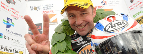 Steve Plater celebrates a win at the NW200 in 2009 © Pacemaker Press Intl