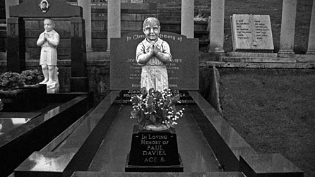 Child's gravestone in Aberfan
