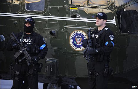 Güvenlik görevlileri