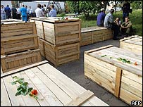 Caixões de vítimas dos atentados