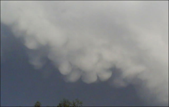 mammatus_tom_hughes.jpg