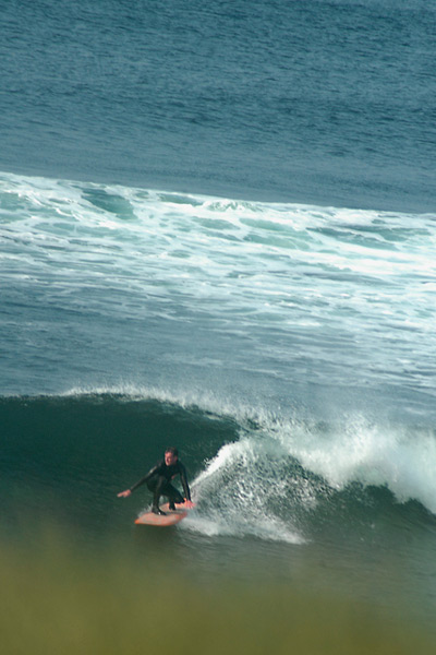 piggin out. Mark finds a lippin line on the Fireball. Jay finds the grass and classy angles. Pic jAy 07