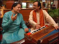 انوپ جلوٹا اور غلام علی