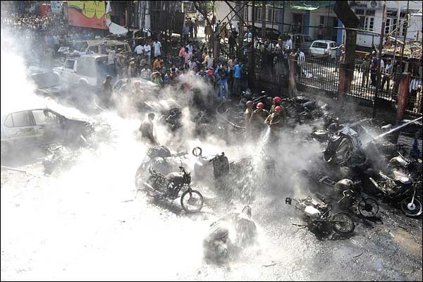 असम में सिलसिलेवार धमाके