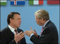 Костянтин Морозов із генсеком альянсу Яап де Гооп Схеффером