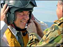 جان هيل وزير دفاع استراليا - چپ