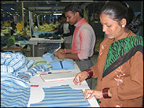 دلی کے قریب واقع میٹرکس کلودنگ کی فیکٹری کا ایک منظر 