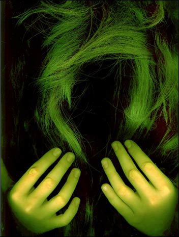 عکس توسط يک عکاس جوان گرفته شده