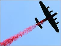 بمب افکن لانکستر