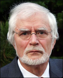 GS Jorn Rusen hình từ KWI