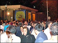 مشتاقان حضور در کنسرت