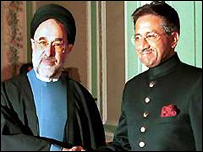 پرویز مشرف و محمد خاتمی