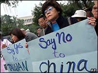 Biểu tình trước bầu cử