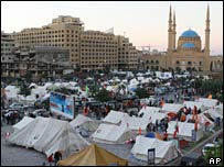Manifestantes acampam em Beirute