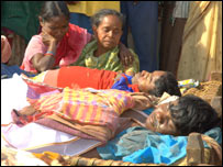 मृतकों के शव