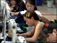 čínská textilní továrna