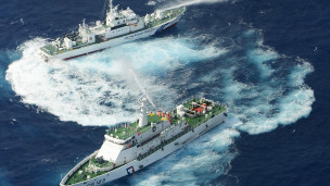 Tàu Nhật Bản và Đài Loan đấu vòi rồng xung quanh đảo tranh chấp