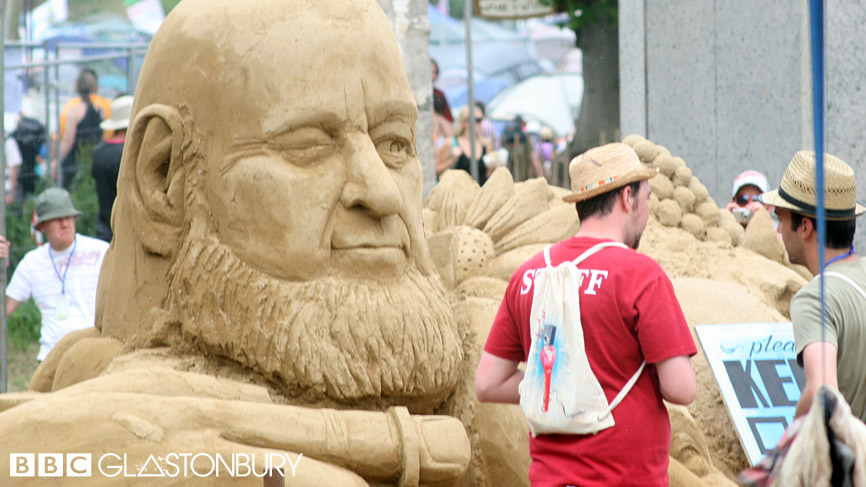A sand sculpture of Michael Eavis at Glastonbury 2009