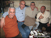 احمد، یوسف، مهدی پرپنچی (نفر دوم از چپ) و باسم