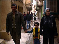 Nebil Mecid ve ailesi