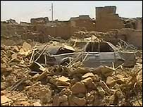 Saldırıda yıkılan evler