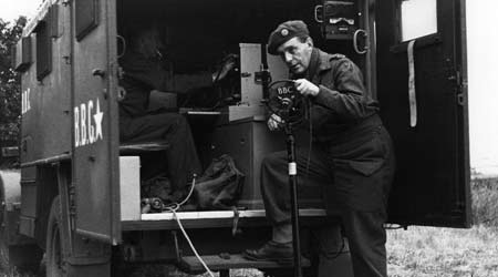 Reporting from the front line (1944)