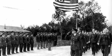 RAF and USAAF salute stars & stripes