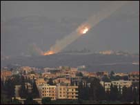 حسن نصرا اللہ نے کہا ہے کہ یہ مناسب وقت نہیں ہے کہ حزب اللہ کے چھاپہ ماروں کو غیر مسلح کرنے کے بارے میں سرعام بات چیت کی جائے۔