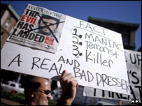 Columbia Üniversitesi'nde Ahmedinecad karşıtı gösteri