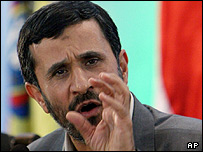 محمود احمدی نژاد رئیس جمهور ایران (عکس از آرشیو)